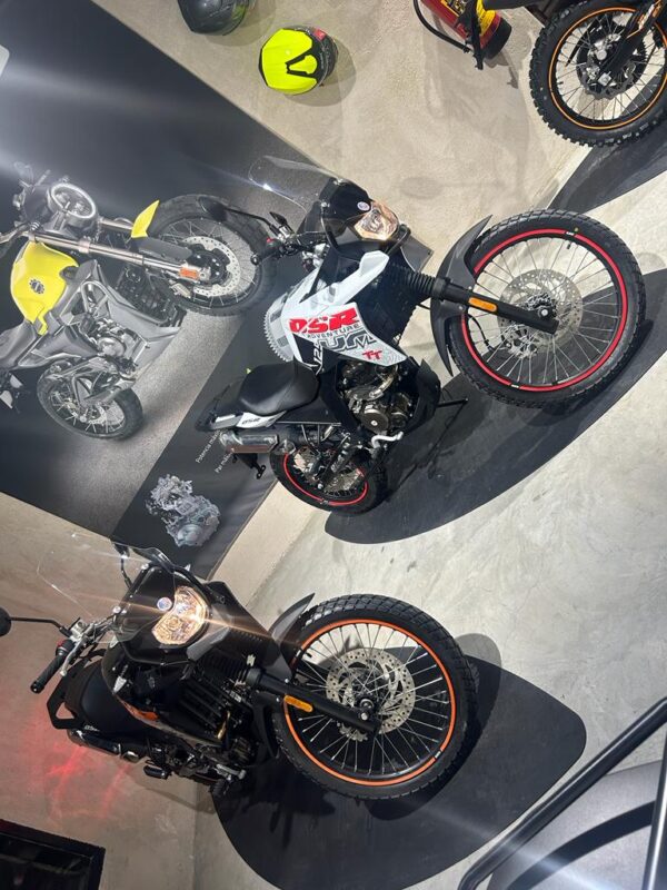 78€/ Mes Um DSR TT 125CC - Imagen 4