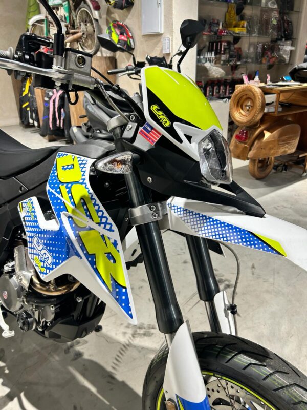 73€/Mes Um Sm 125 - Imagen 3