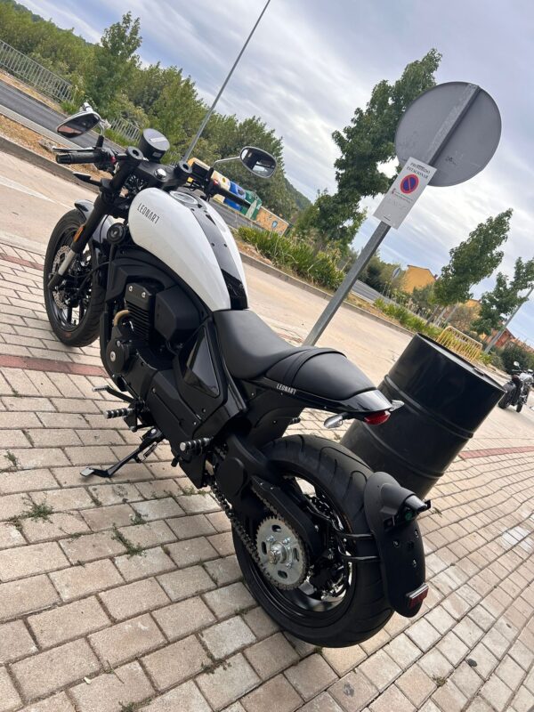 109€/MES LEONART 125 BLANCA - Imagen 3